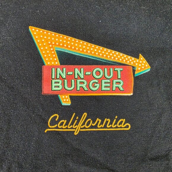 In-N-Out Burger T-Shirt Men Large Black Shirt California Sunset Classic Cars - Picture 4 of 9